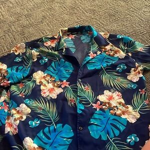 Vacation button up short sleeved shirt